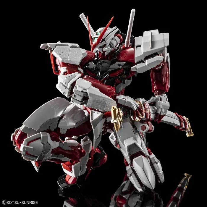 High-Resolution Model Gundam Astray Red Frame 1/100