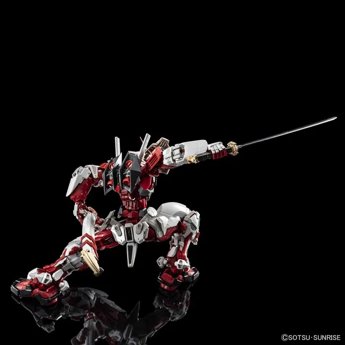 High-Resolution Model Gundam Astray Red Frame 1/100
