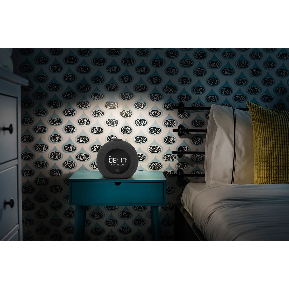 JBL Horizon 2 Bluetooth Clock Radio Speaker with FM/DAB/DAB  (Black)